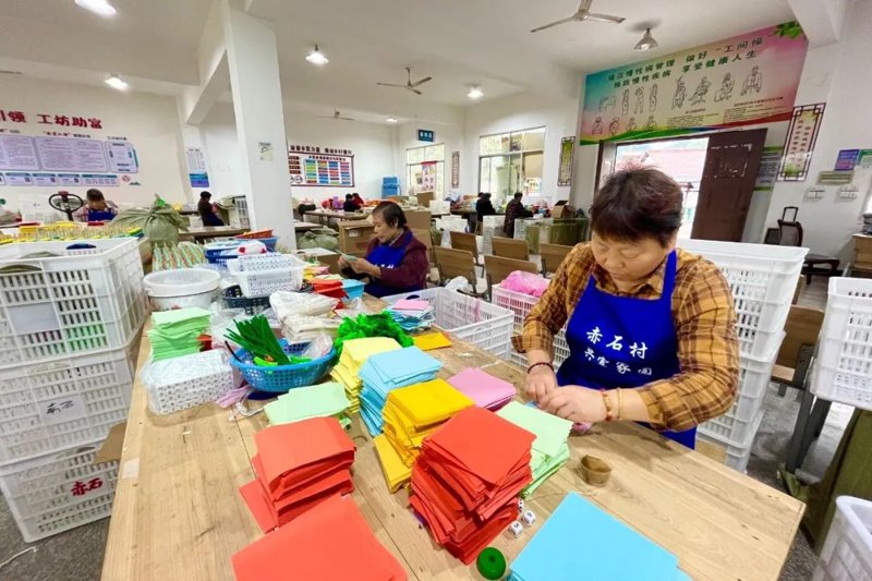 通学纸制品:校园里不可或缺的小帮手